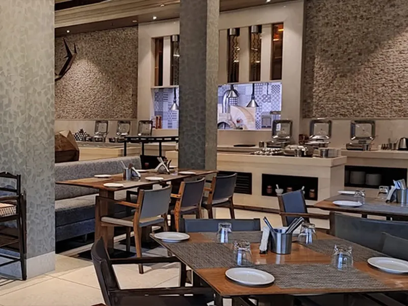 Lemon Tree Hotel Dining Area